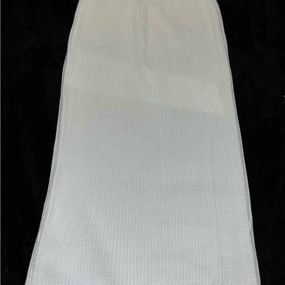 Elegant White Women's Skirt
